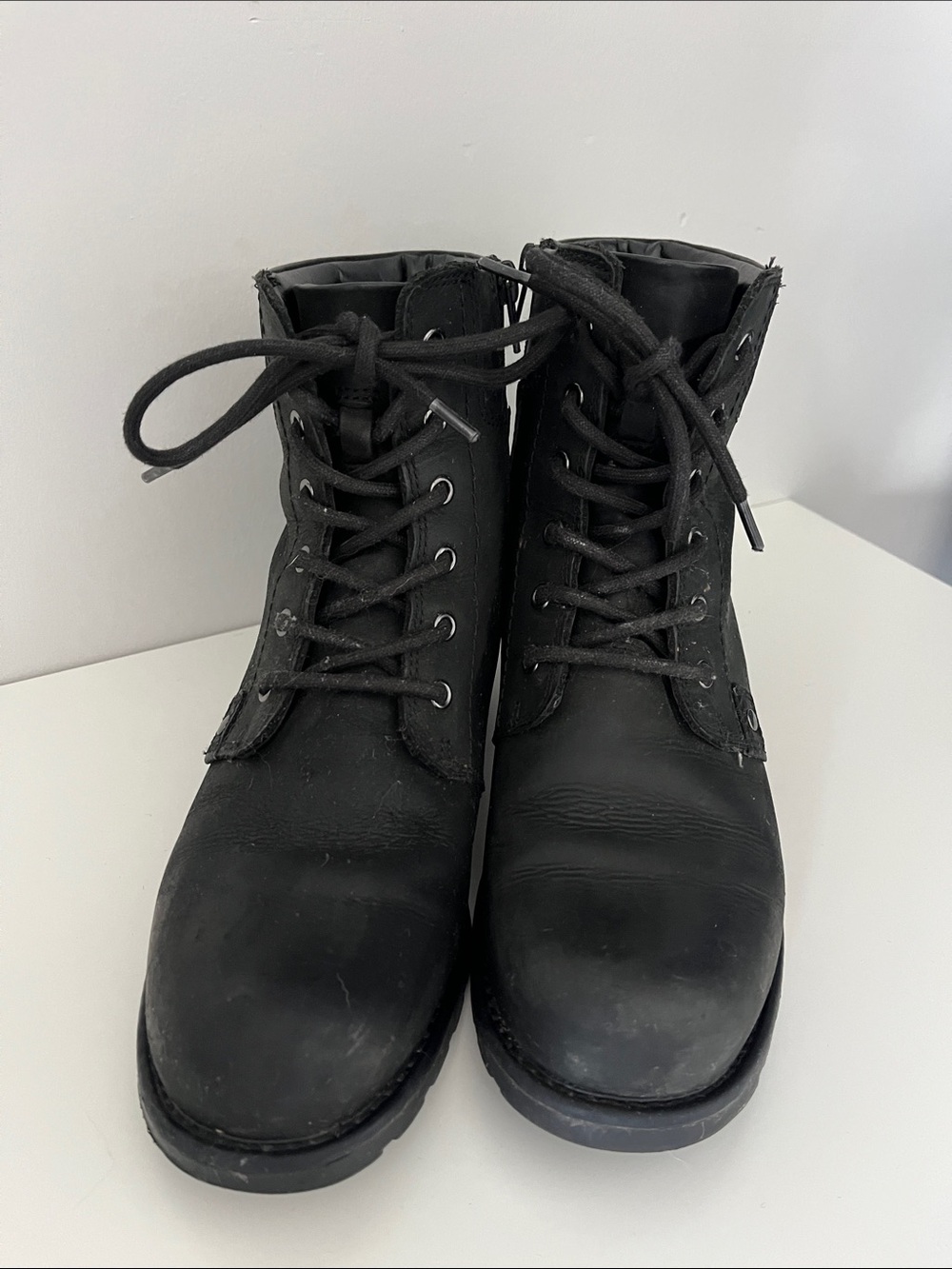 Clarks Black Lace-Up Ankle Boots Size 7 1/2